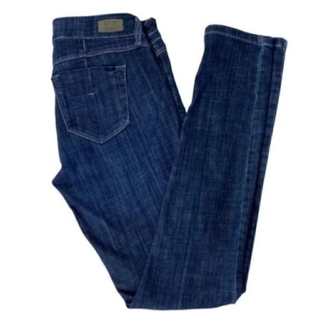 Saks Fifth Ave Gray Brand Distressed Skinny Blue Jeans 26